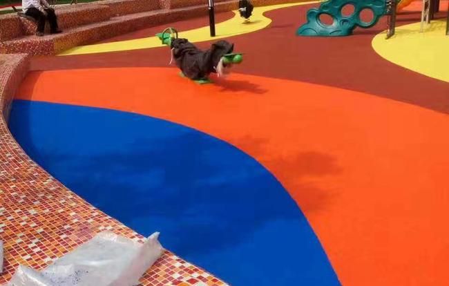 運(yùn)動(dòng)場塑膠地坪