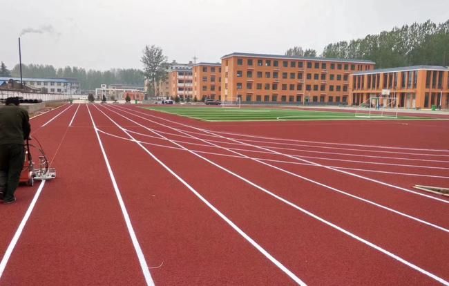 運動場塑膠地坪